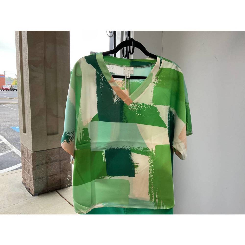 NEW ANONYME women's patch top in green